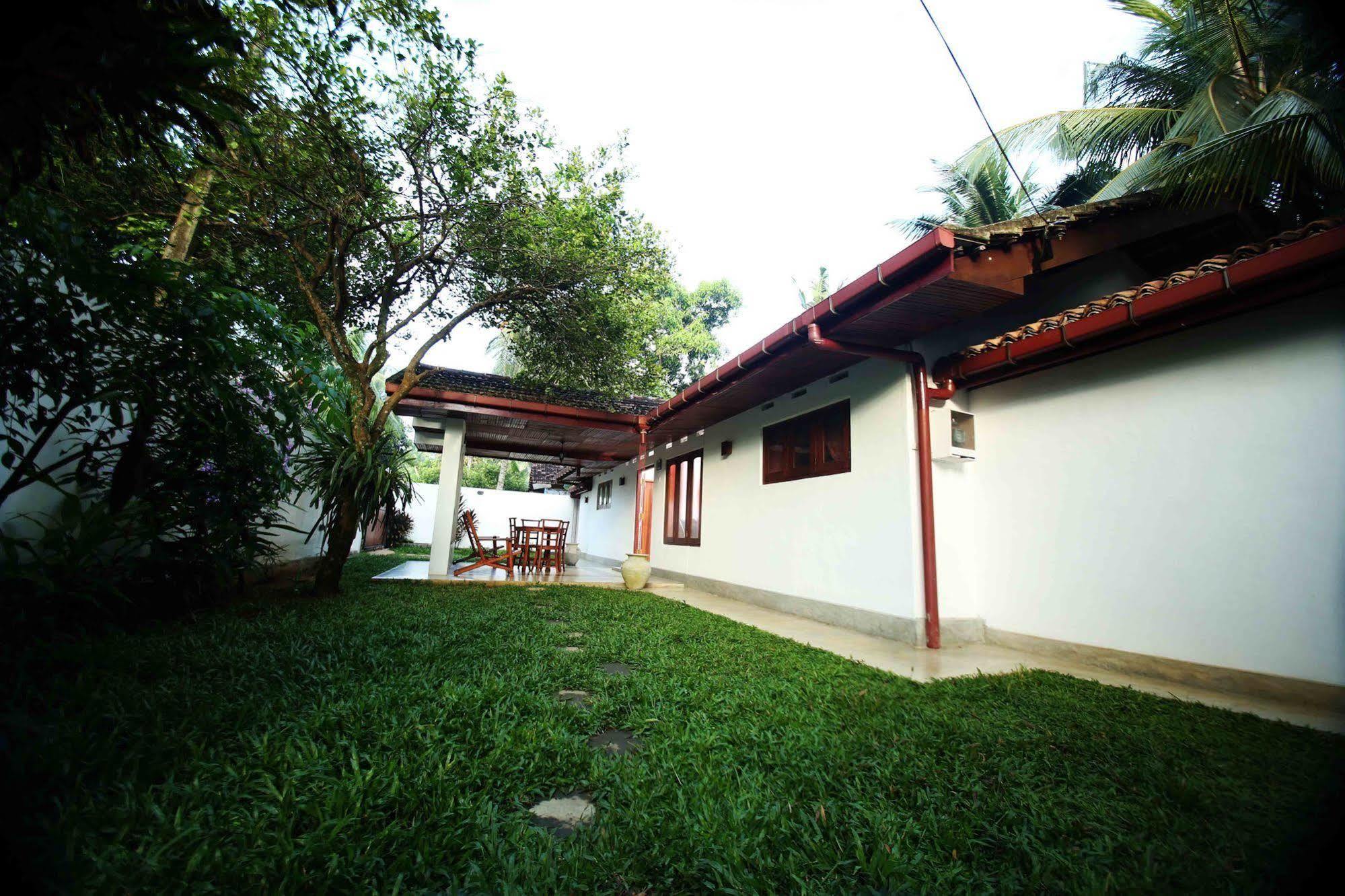Summer Dew Villa Талпе Экстерьер фото