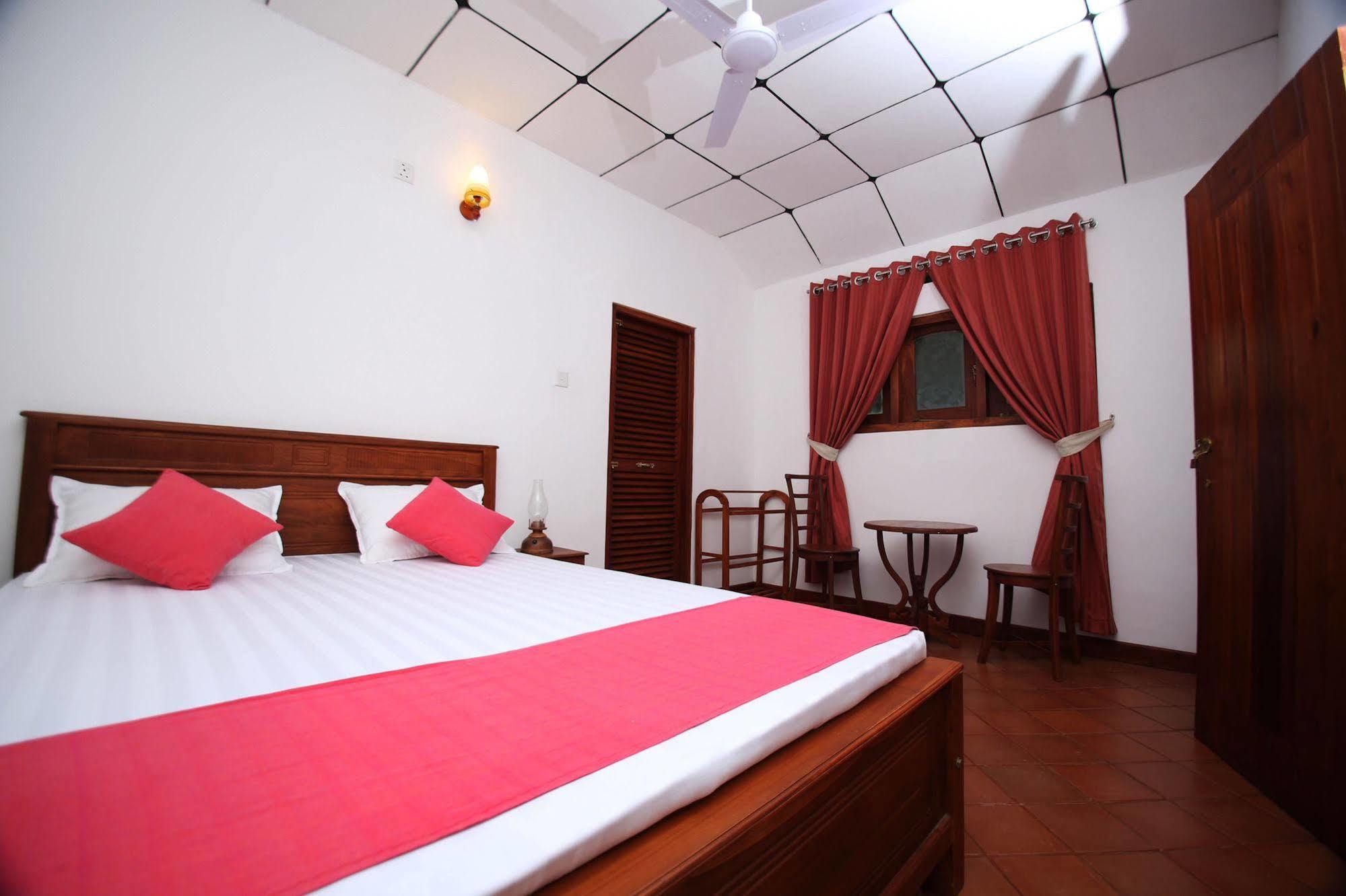Summer Dew Villa Талпе Экстерьер фото