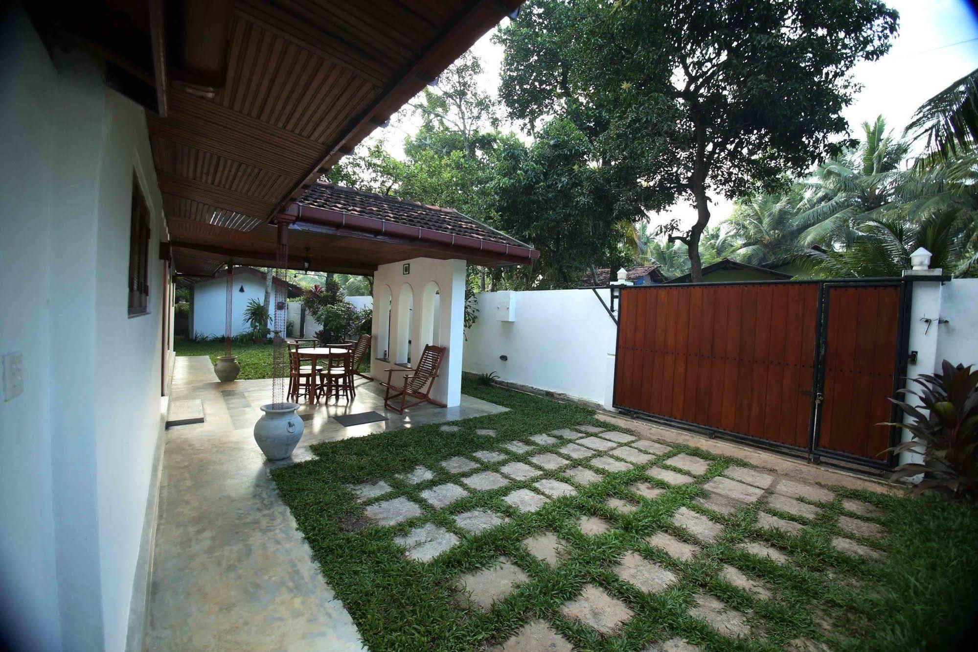Summer Dew Villa Талпе Экстерьер фото